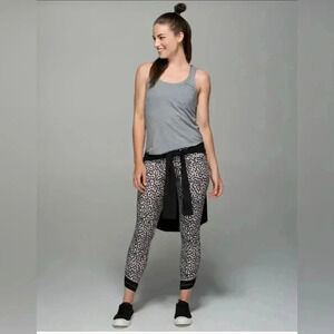 Lululemon High Times Pant *Wrap Mesh
Ace Spot Grain Black / Black